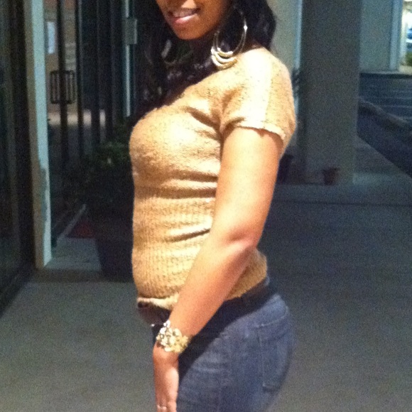 Short sleeve sweater top - Picture 3 of 6